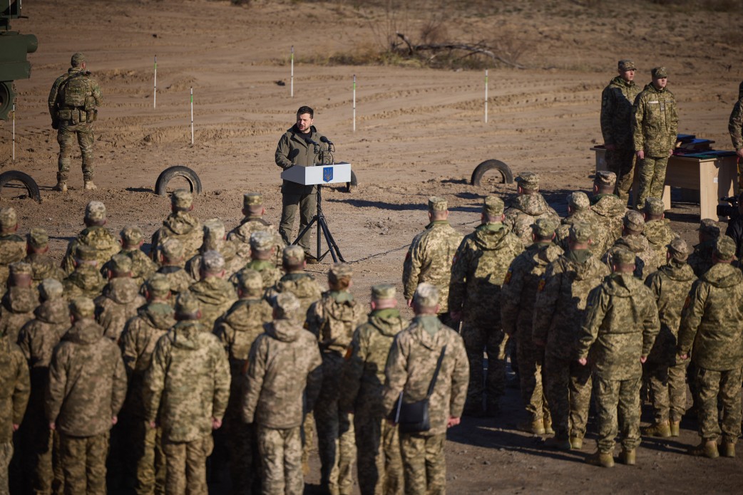 Zelensky declara que Ucrânia já possui o maior exército da Europa: a realidade por trás dos números