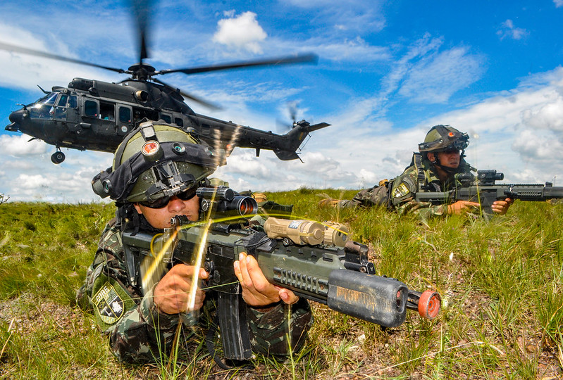 O Brasil tem um bom exército? Solidez no território, falhas na modernização, e outras observações sobre o Exército Brasileiro