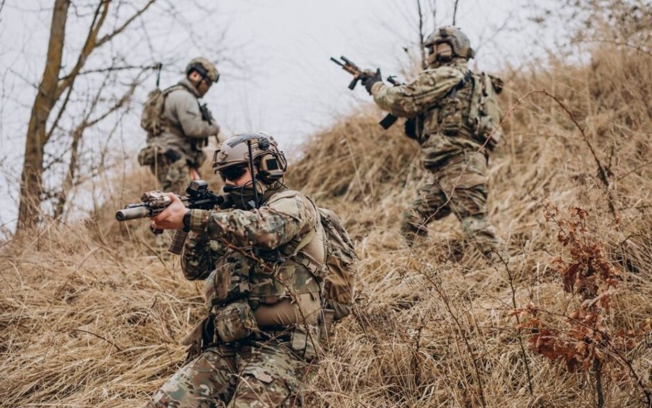 Eles acabaram com as Forças Armadas: países que abriram mão de ter militares e vida que segue