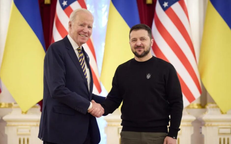 Biden, às vesperas de ser substituído por Trump, vai entregar US$ 500 milhões à Ucrânia