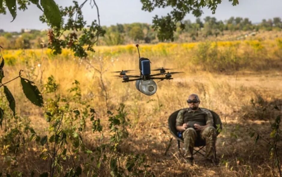 Inusitada vitória na corrida armamentista: entenda como a Ucrânia está vencendo a Rússia com drones caseiros suicidas