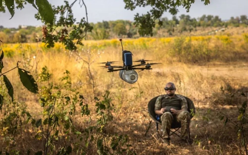 Inusitada vitória na corrida armamentista: entenda como a Ucrânia está vencendo a Rússia com drones caseiros suicidas