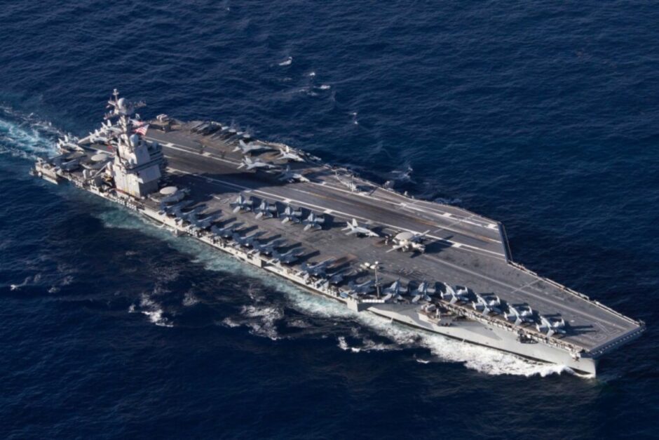 China implanta a tecnologia aos oceanos: navio porta-drones revolucionará o combate naval remoto com operações anfíbias para implantar, operar e recuperar veículos aéreos não tripulados
