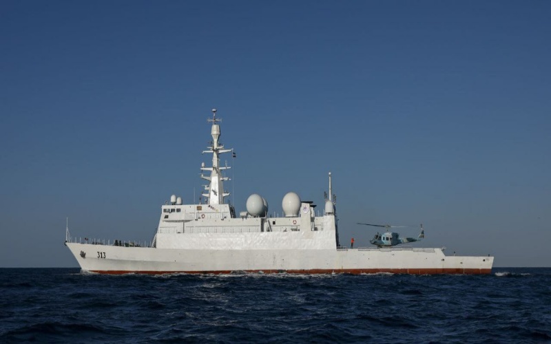 Irã revoluciona a defesa com navio Zagros, marco em inteligência cibernética, aliado a drones e exercícios militares para proteger infraestrutura nuclear