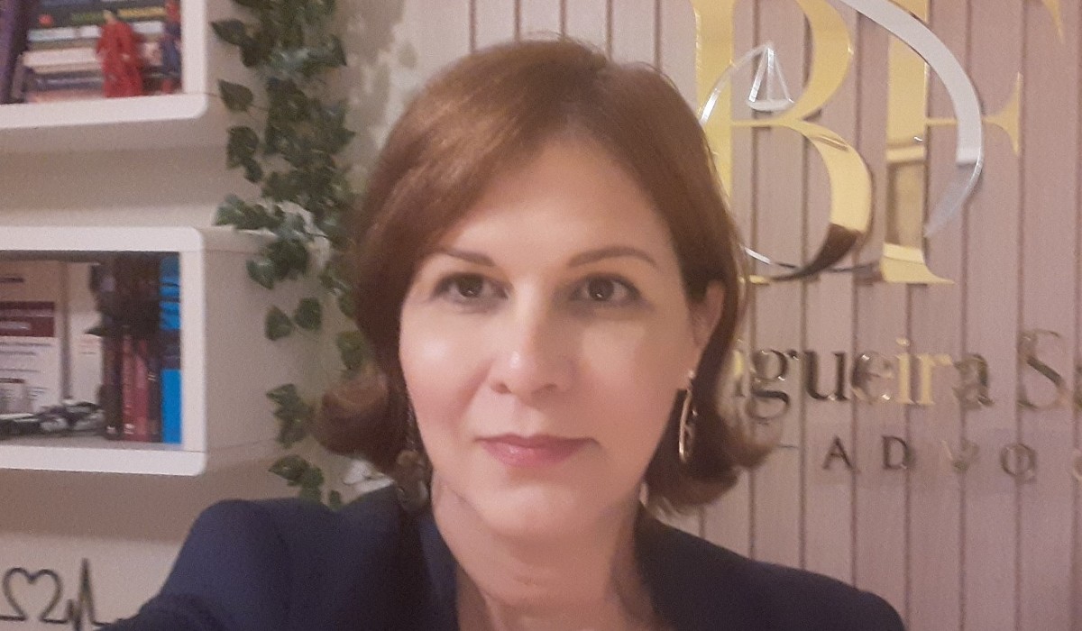 Advogada que defende 18 militares trans do Brasil critica decisão de Trump e acusa Marinha de ser protagonista dos abusos sofridos nas Forças Armadas: “Acham que têm liberdade de acesso ao nosso corpo”