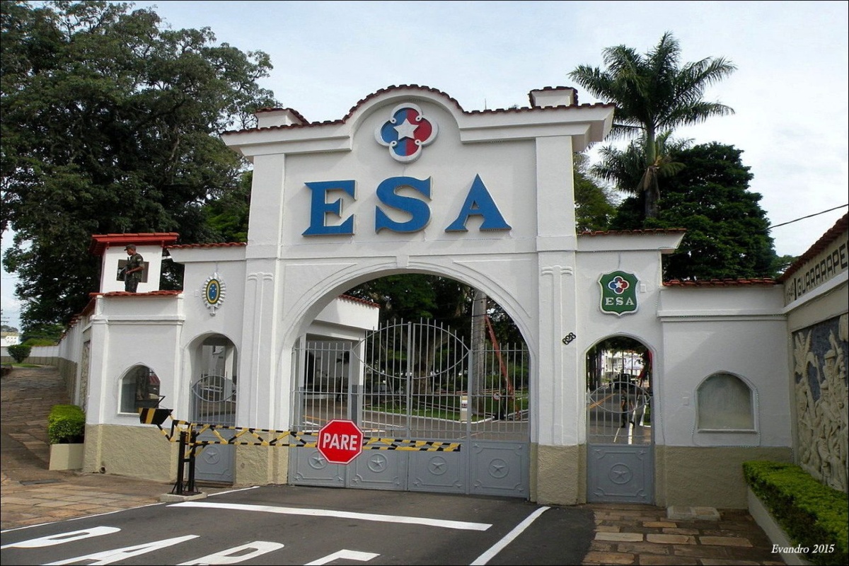 Desistência em massa no Exército Brasileiro: trinta e seis sargentos abandonam suas funções simultaneamente