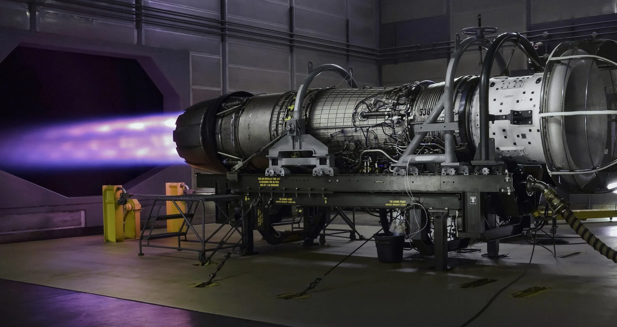 Índia se aproxima de fechar contrato bilionário para desenvolvimento de motor de caça de 6ª geração no programa AMCA, modernizando a Força Aérea indiana