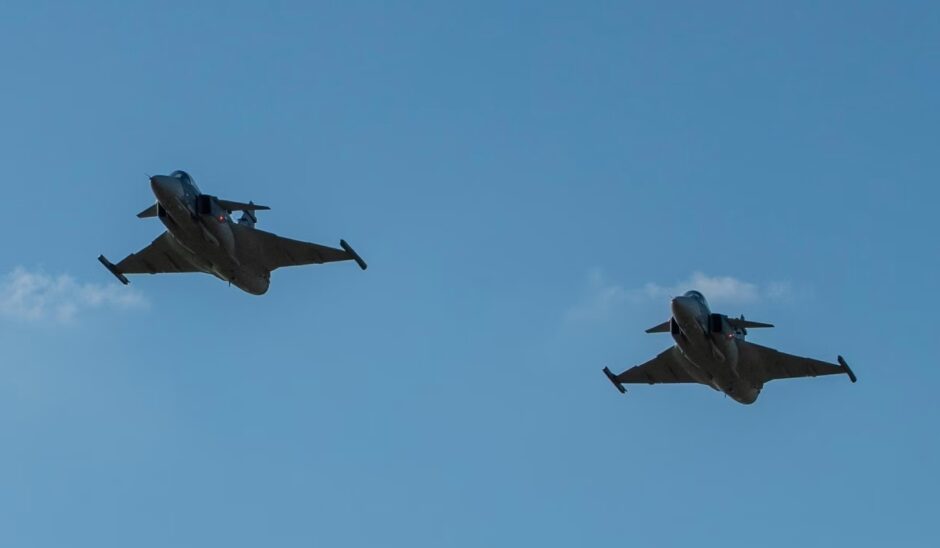 FAB vai começar a usar Inteligência Artificial pra tomada de decisões em missões e operações, manutenção de aeronaves e treinamento de pilotos