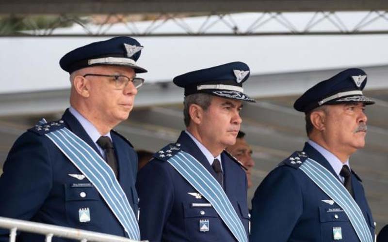 Uma das “joias da coroa” da Força Aérea tem novo Diretor — Comandante da FAB no governo Bolsonaro esteve presente
