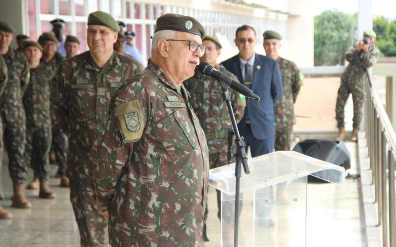5 generais celebram fé e assistência religiosa no Dia do Serviço de Assistência Religiosa do Exército e homenageiam o patrono do SAREX, Frei Orlando: “Fortalece a fé de cada combatente”