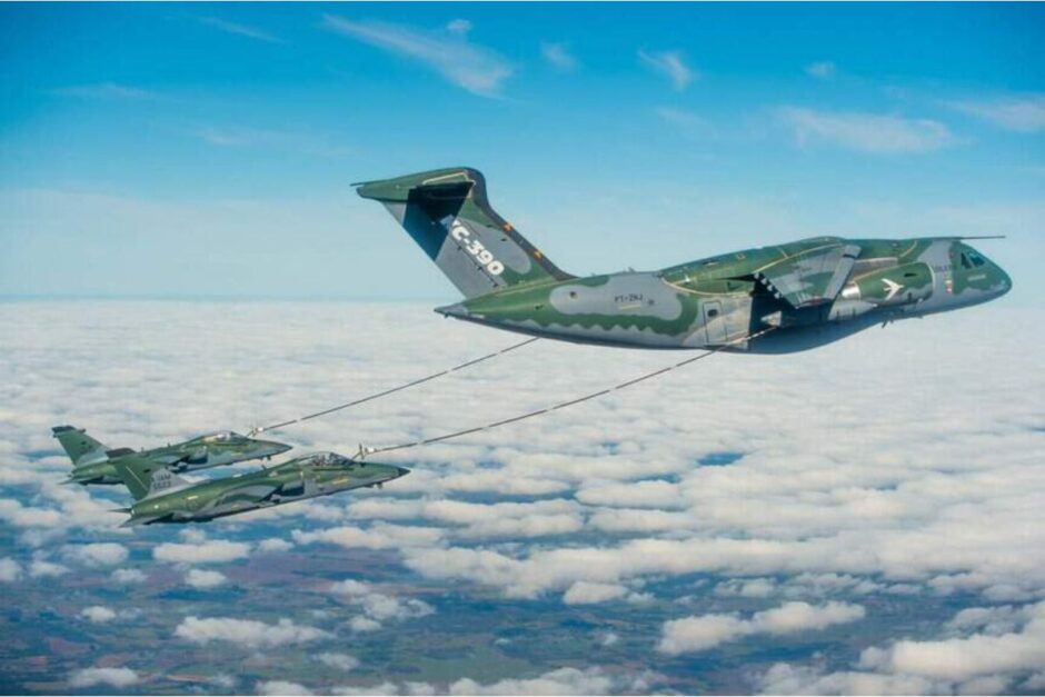 Do Amazonas à Ucrânia, o KC-390 da Força Aérea Brasileira leva ajuda humanitária, transporta tropas e enfrenta desafios extremos! Conheça essa aeronave revolucionária e suas missões incríveis!