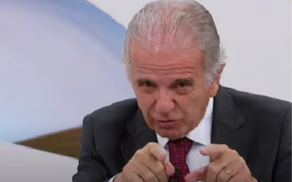 Ministro da Defesa defende anistia e pacificação: José Múcio fala em dosimetria justa