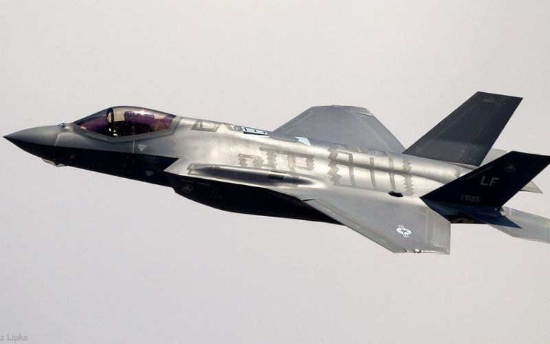 Lockheed Martin fecha contrato de US$ 14,2 milhões para produção de mísseis LRASM e amplia acordo para mais de US$ 1 bilhão com Forças Armadas dos EUA