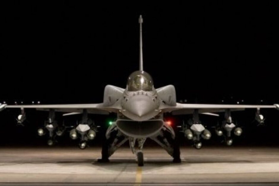 A nova arma secreta da Argentina: F-16 Fighting Falcon, uma aeronave militar de última geração para uma defesa imbatível, chega à Força Aérea