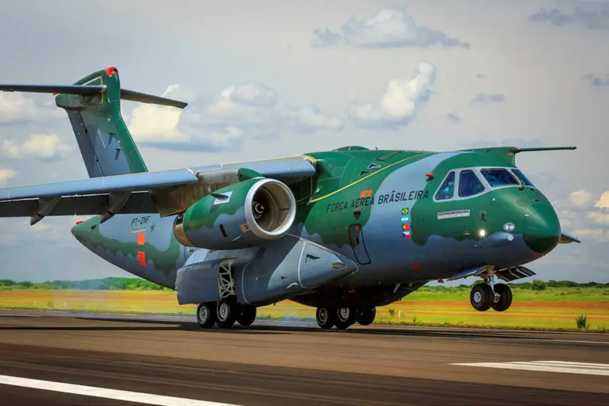 10 anos de inovação e excelência na aviação militar: KC-390, o cargueiro militar da Força Aérea Brasileira que conquistou o mundo, com um desempenho impressionante em missões reais