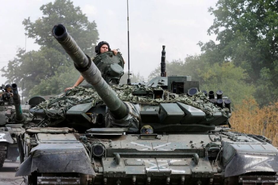 Forças Armadas da Ucrânia mais forte com apoio do Reino Unido: novo pacote militar de £150 milhões garante tanques T-72, drones e defesa aérea para proteger o país