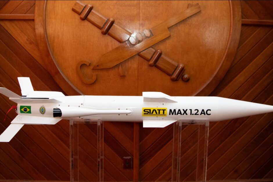 Brasil no topo da defesa: SIATT e Exército Brasileiro anunciam contrato para produção do míssil MAX 1.2 AC, um passo gigante para a soberania nacional e a modernização militar