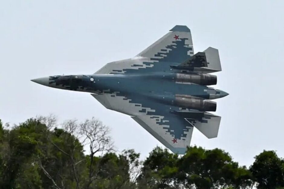 Força Aérea Indiana pode produzir Su-57: parceria com a Rússia promete impulsionar a defesa e ampliar a produção de caças furtivos