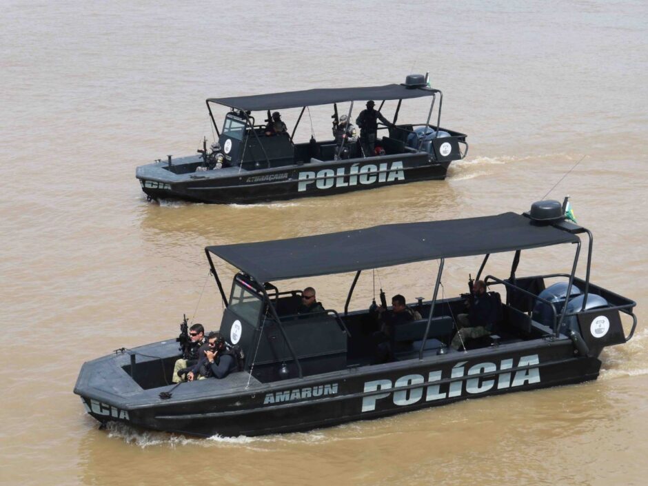 Rio Negro e Solimões Amazonas: militares enfrentam piratas em missão real com abordagens táticas e confronto tenso nas águas dominadas pelo crime e pelo tráfico na Floresta Amazônica