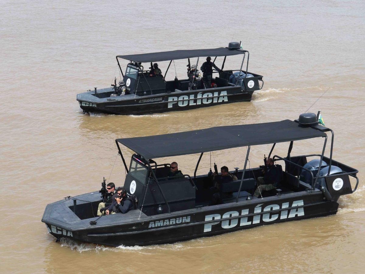 Rio Negro e Solimões Amazonas: militares enfrentam piratas em missão real com abordagens táticas e confronto tenso nas águas dominadas pelo crime e pelo tráfico na Floresta Amazônica