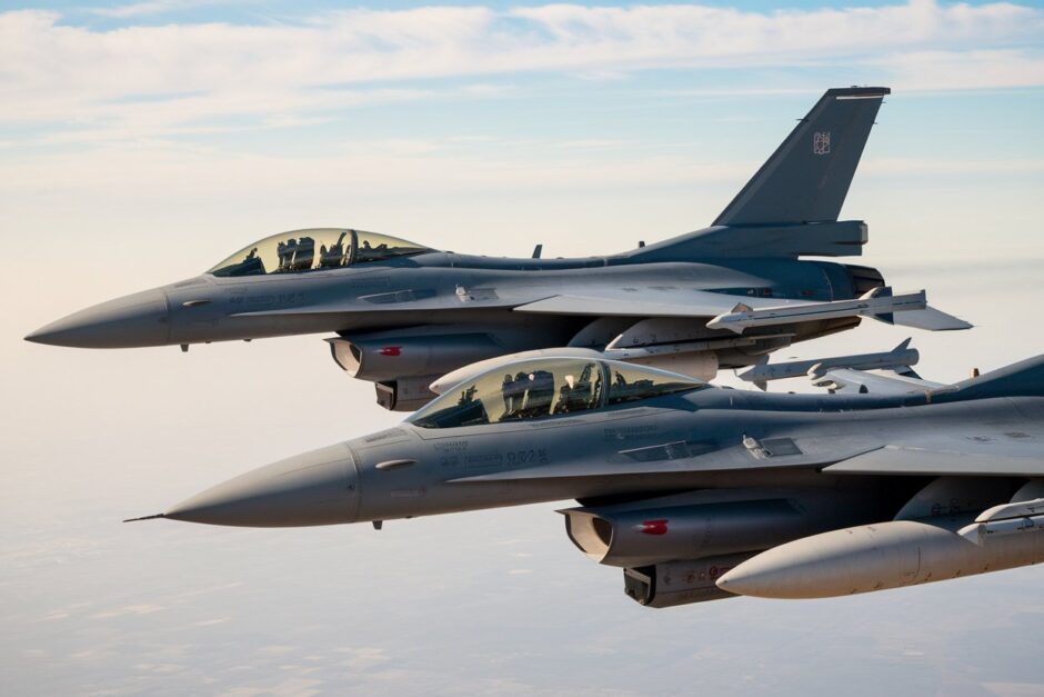 Caça F-15EX da Força Aérea dos EUA enfrenta um inimigo impossível de vencer e pode comprometer sua eficácia em combate – e não, não é a Rússia!