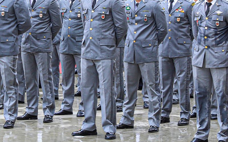 Revelado que só 9,2% dos presos militares são oficiais, advogada solta o verbo sobre Justiça: “Protecionismo sobre as maiores patentes”