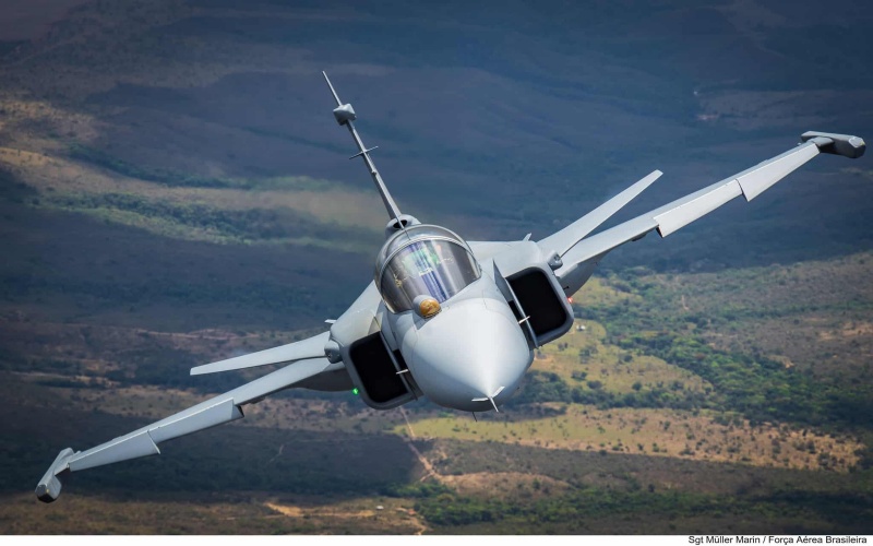 Força Aérea Brasileira fortalece sua presença internacional com o caça F-39 Gripen, aeronave em destaque no maior evento aeronáutico da América Latina