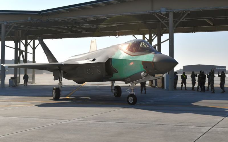 Jato Frankenstein: Força Aérea dos EUA monta poderoso caça F-35 com peças de duas sucatas; projeto inédito custou apenas US$ 6 milhões, enquanto um novo F-35A vale US$ 80 milhões