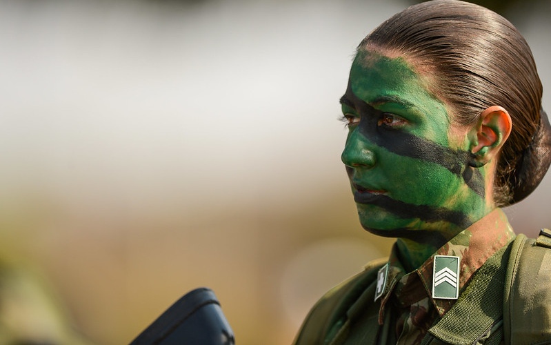 Serviço militar feminino se aproxima do terceiro mês com concorrência maior do que cursos do top 10 da USP em algumas regiões