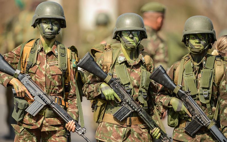 Concorrência no Serviço Militar Feminino chega a 33 candidatas por vaga em algumas regiões, maior do que 6 dos 10 cursos mais disputados da USP