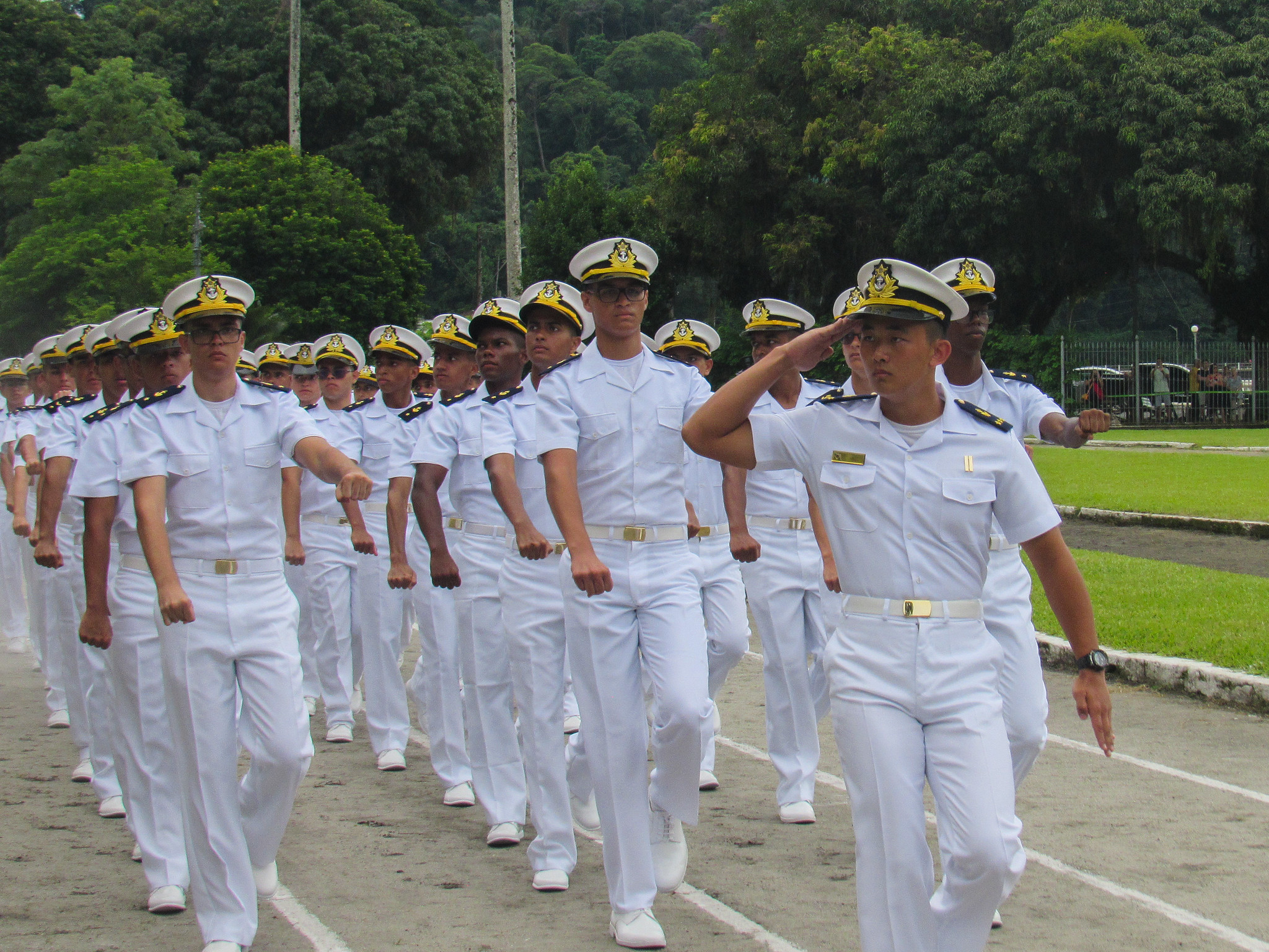 Marinha abre concurso com mais de 150 vagas para o Colégio Naval: inscrições a partir do dia 31! Veja como participar