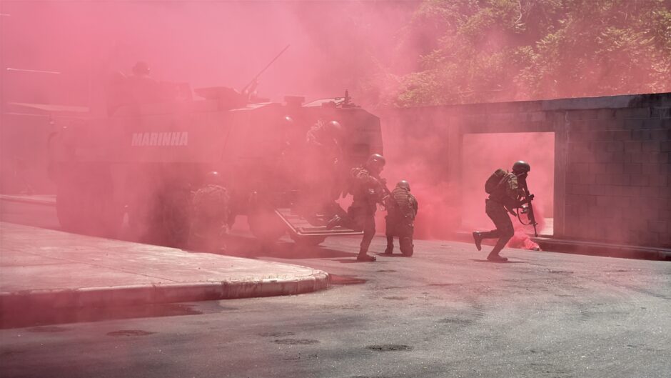 Marinha impressiona com demonstração de capacidades: Fuzileiros Navais exibem força com míssil MANSUP, carros Lagarta Anfíbios e poder bélico em comemoração aos 217 anos da Tropa de elite