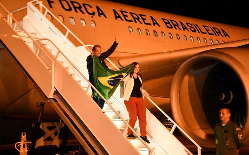 Força Aérea contrata estrangeiros para cargos no exterior: brasileiros não têm preferência