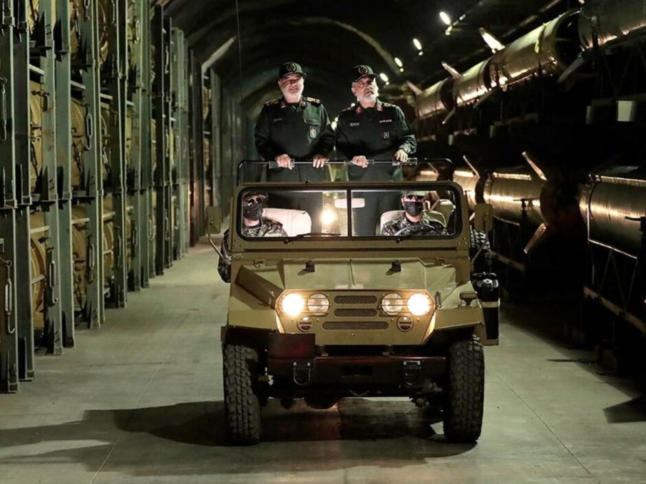 A cidade dos mísseis: o colossal arsenal subterrâneo das Forças Armadas do Irã que impressiona o mundo, mas esconde uma falha crítica capaz de transformá-lo em um túmulo radioativo em minutos
