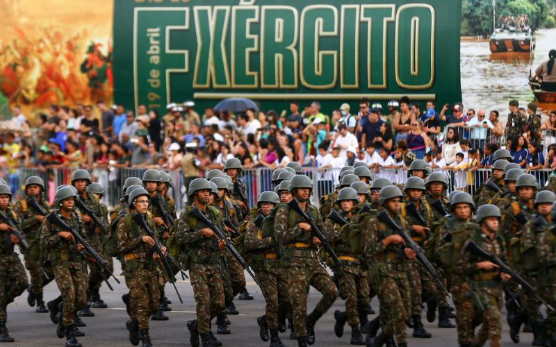Deserção digital sem precedentes: Exército tenta reverter crise de engajamento com Política de Governança Digital