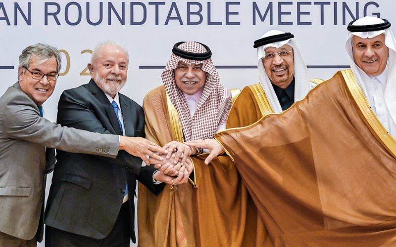 Brasil avança em acordos de Defesa no Oriente Médio com pactos estratégicos com Jordânia e Arábia Saudita; Documentos preveem cooperação em treinamento militar, transferência de tecnologia e desenvolvimento de armamentos
