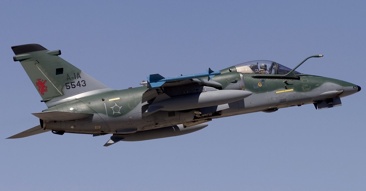 Afinal, a FAB tem bombardeiros? Descubra por que esse tipo de avião não faz parte da estratégia militar brasileira