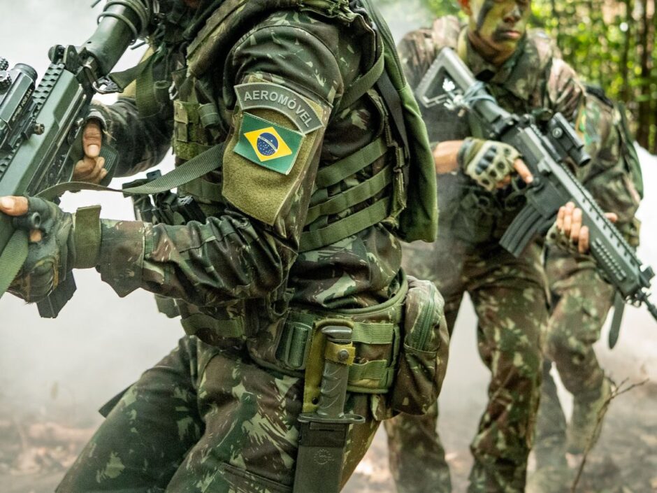 Saiu o reajuste dos militares para 2025, veja a nova tabela salarial: Governo publica MP concedendo aumento de 9% no soldo dos militares das Forças Armadas em 2 parcelas