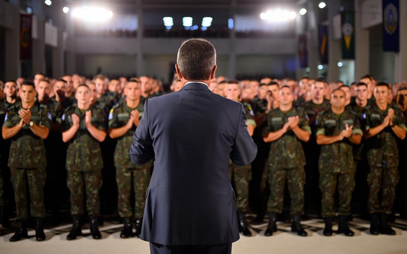 O candidato dos militares para 2026 — “Se fosse por ele, haveria golpe”, diz historiador