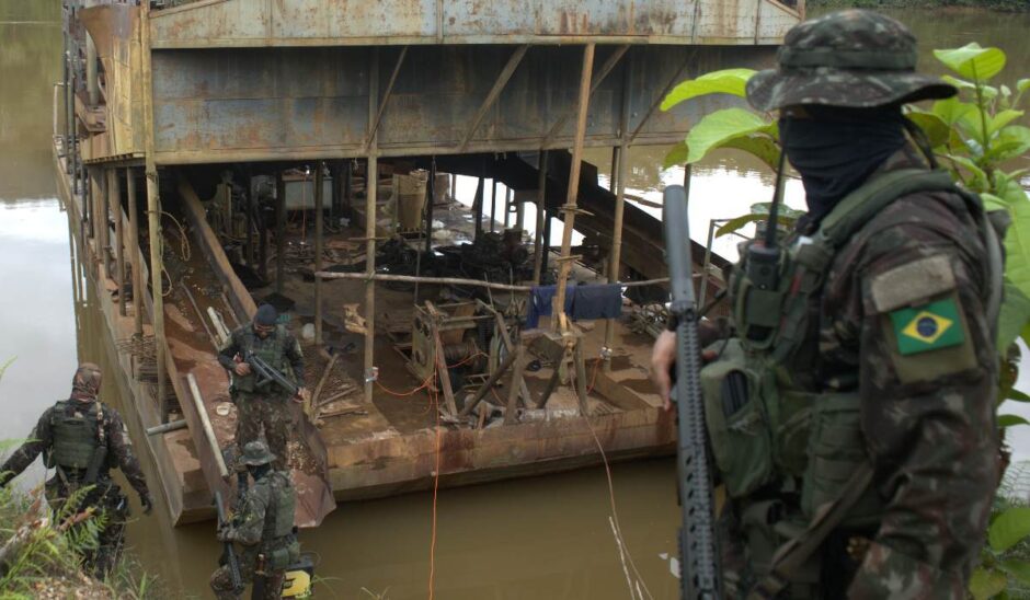 Exército contrata empresa brasileira para fornecimento de internet via satélite ao Comando Militar da Amazônia após ser acusado de favorecer Starlink de Elon Musk