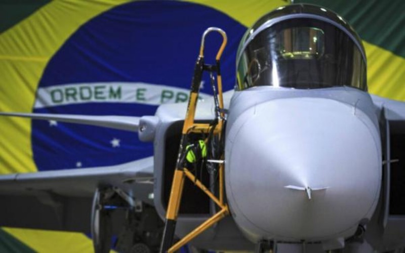 Força Aérea Brasileira no olho do furacão! General assina contratos com a Airbus e assume cargo na empresa logo após sair do comando da Aeronáutica