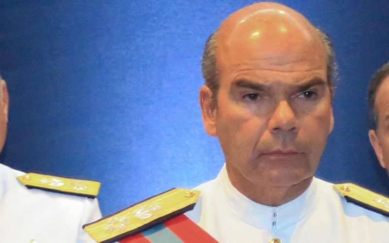A segurança internacional se vê sob grave risco, diz Comandante da Marinha em artigo para 17,9 milhões de pessoas