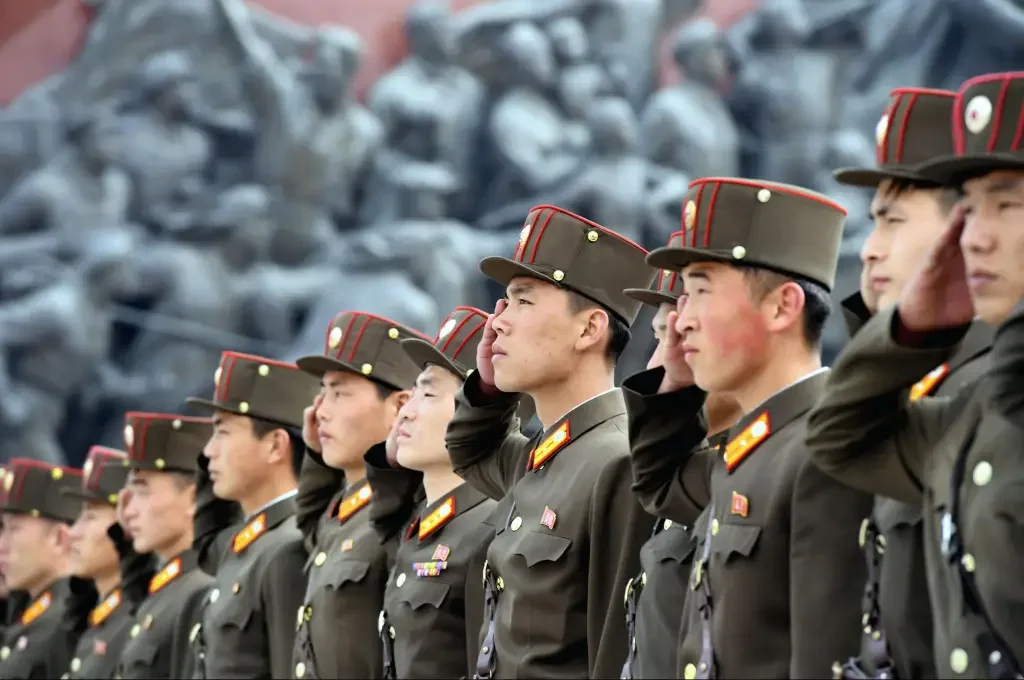 Coreia do Norte ordena que escolas aumentem a criação de coelhos para alimentar o Exército em nova medida emergencial contra a fome