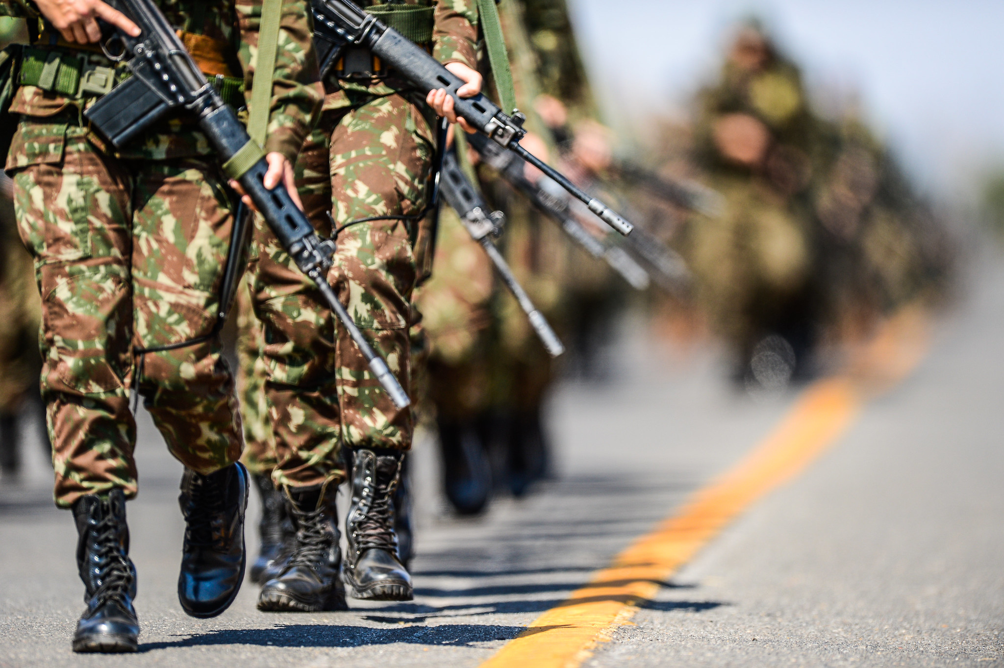 STJ pode mudar o futuro das Forças Armadas ao julgar se militares transgêneros devem ser afastados compulsoriamente após mudança de gênero ou se têm direito de permanecer na ativa sem discriminação