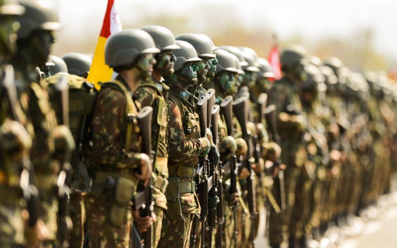 Nova lei não protege militares: STJ mantém descontos altos em empréstimos antigos, e consignado ainda pesa mais no bolso