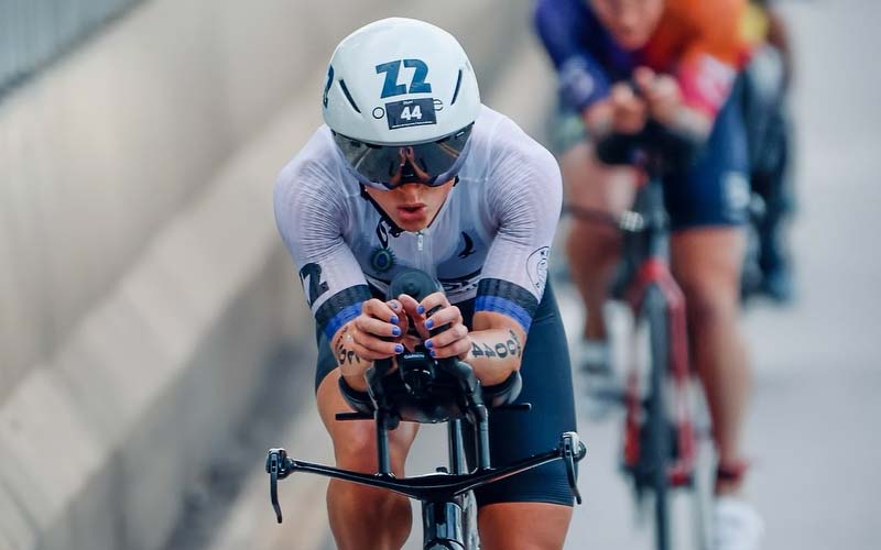 A Sargento de ferro: militar do Exército Brasileiro conquista título no Ironman 70.3 Brasília 2025