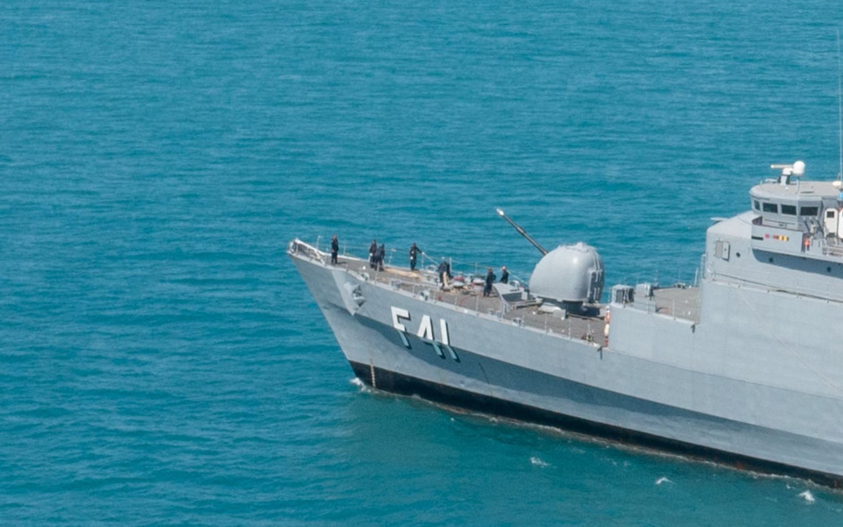 Fragata brasileira em operação dupla na costa da África: Obangame Express e Guinex V