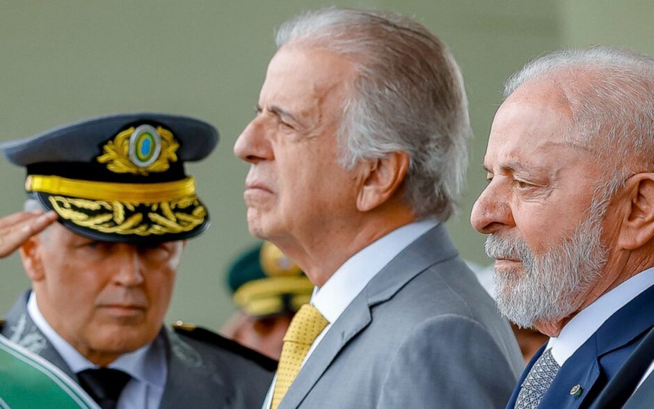 Lula celebra data magna do Exército Brasileiro: Presidente respondeu positivamente ao convite de generais e do Ministro da Defesa José Múcio Monteiro