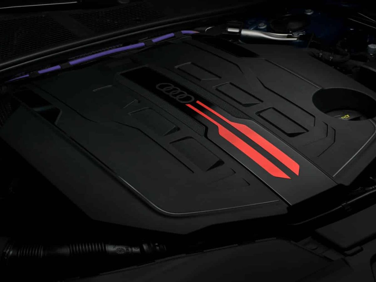 Motor com 362 cavalos surpreende ao unir dois combustíveis em um só sistema e desafia domínio japonês com desempenho esportivo e tecnologia híbrida de última geração