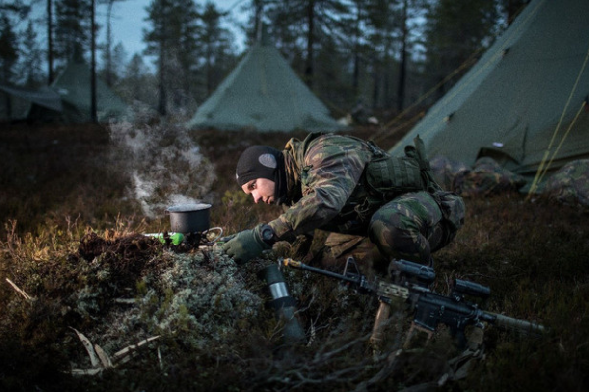 Ração militar: Por dentro do que comem os soldados da OTAN